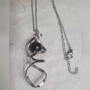 NWT Silver Spiral Pendant Necklace with Amethyst Bead 💜🌴